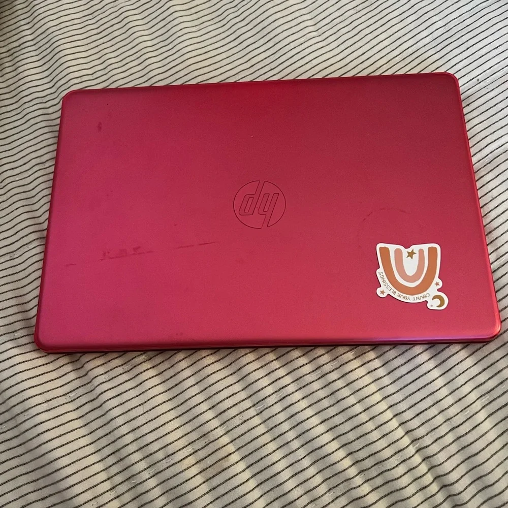 HP TOUCHSCREEN LAPTOP